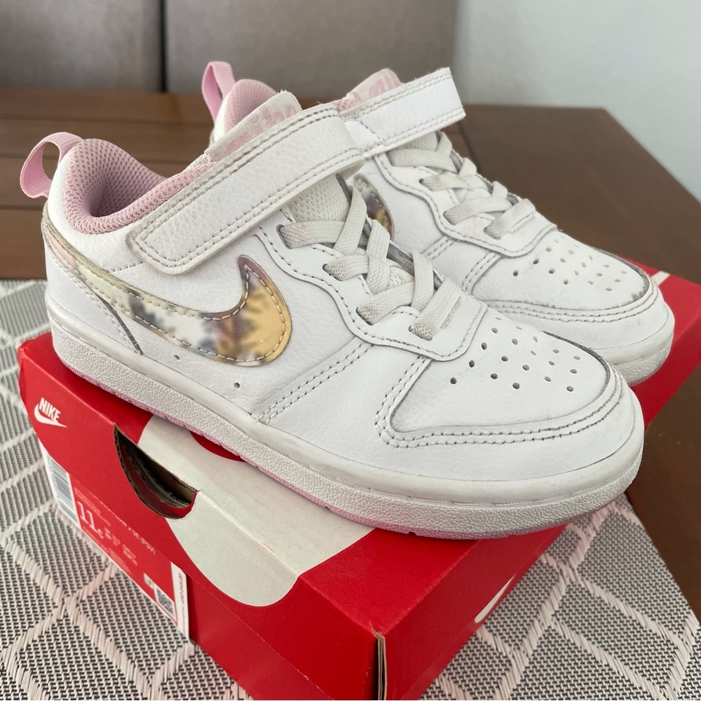 Nike Court Borough - Girls 11